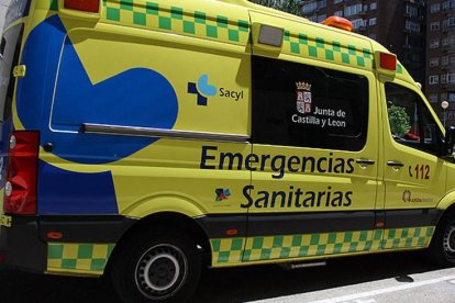 Al lugar del suceso se desplazó un equipo médico en UVI medicalizada del 112.