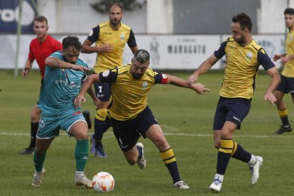 La Virgen, en el partido de esta Liga en Astorga, recibe hoy al Palencia en Los Dominicos. FERNANDO OTERO