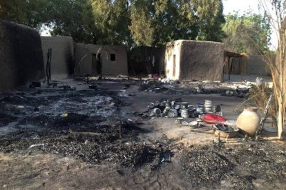 Casas arrasadas tras un ataque de Boko Haram en Camerún, el pasado 13 de febrero.