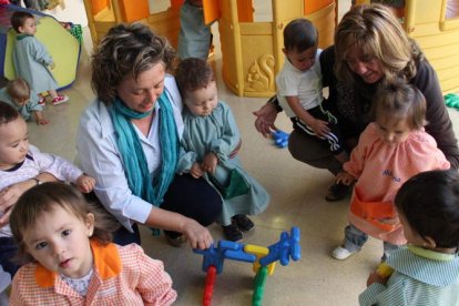 Algunos de los niños de la escuela de educación infantil comenzaron el nuevo curso.