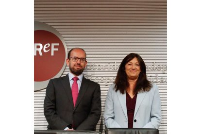 Ignacio Fernández-Huertas y Esther Gordo, ayer. EDUARDO OYANA