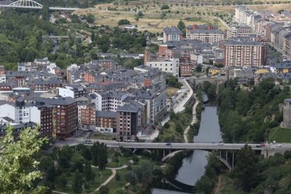 El río Sil a su paso por Ponferrada.