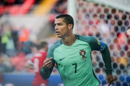 Cristiano celebra su gol, el único del partido. MARIO CRUZ