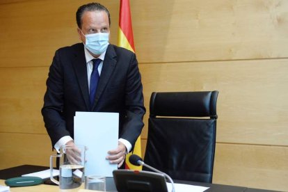 Mario Amilivia ayer, durante su comparecencia. NACHO GALLEGO