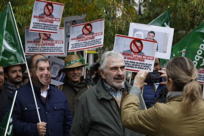 Un momento de la concentración ayer de Asaja en Madrid. CHEMA MOYA