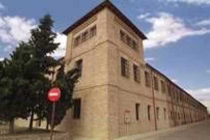 El convento de las Madres Benedictinas de Sahagún, también conocido como el monasterio de Santa Cruz