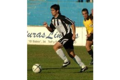 El andaluz, durante un partido de esta temporada con el Badajoz