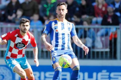 Se hagan como se hagan los grupos, el Lugo volverá a ser rival de la SD Ponferradina la próxima temporada. L. DE LA MATA