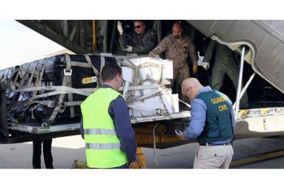 Llegada esta tarde a la Base Aerea de Torrejon en Madrid del tesoro de la fragata.