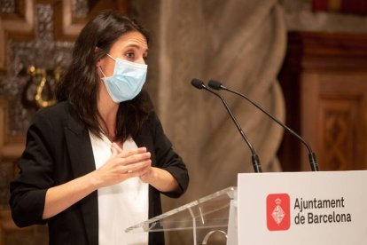 La ministra de Igualdad, Irene Montero, este lunes en el Ayuntamiento de Barcelona. MARTA PÉREZ