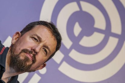 Pablo Iglesias, fundador de Podemos, ayer, en Las Palmas de Gran Canaria. ÁNGEL MEDINA G.