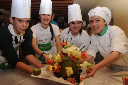 Presentación de macedonia realizada en un curso para fomentar la dieta mediterránea en el Hostal de San Marcos.