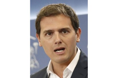 Pablo Casado y Albert Rivera. FERNANDO ALVARADO / MARISCAL