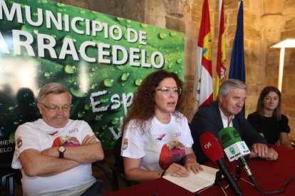 Un momento de la presentación del evento cultural en el Monasterio de Carracedo. L. DE LA MATA