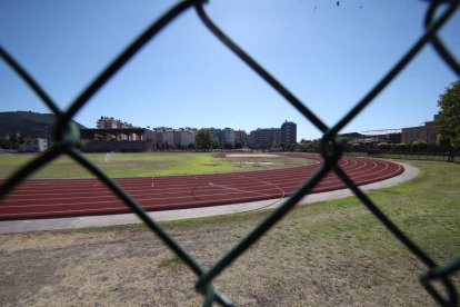 La primera fase de la remodelación del estadio ha concluido con el anillo de las pistas. ANA F. BARREDO