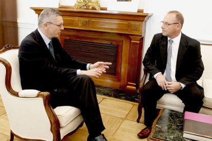 Ruiz-Gallardón, recibió ayer a Antonio del Castillo, padre de Marta del Castillo.