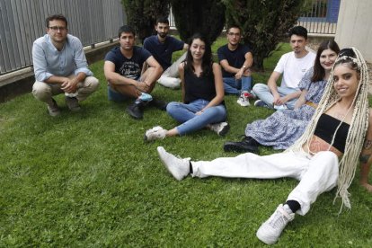 José María Espí Dueñas, Óscar Hernández Torres, Alejandro García de Valderrama, Julia María González Fidalgo, Jorge García Castrillejo, Javier López Ferreras, Ángela González García y Claudia Gozález Parga. RAMIRO