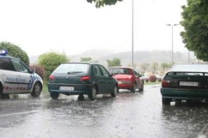 Una avenida de Ponferrada a media tarde de ayer.