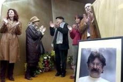 Familiares y amigos de Pagaza durante e l homenaje celebrado en Andoain