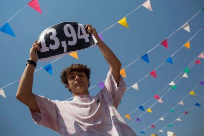 Martín Benavides exhibe la mejor nota conseguida por un bachiller en León tras la Ebau. FERNANDO OTERO