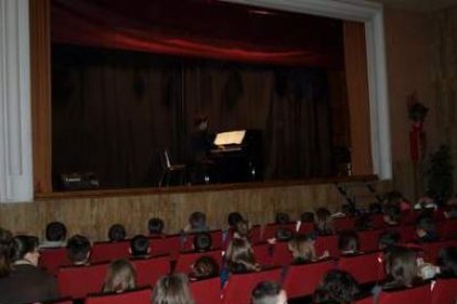 Un momento del concierto Héctor Sánchez en Valencia de Don Juan