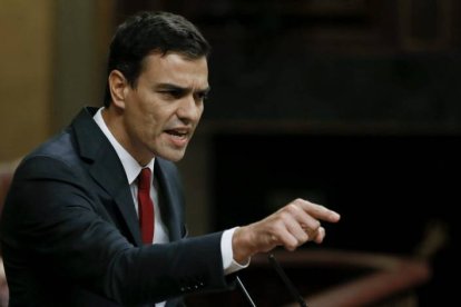 El secretario general del PSOE, Pedro Sánchez, durante su intervención en el pleno del Congreso de los Diputados.