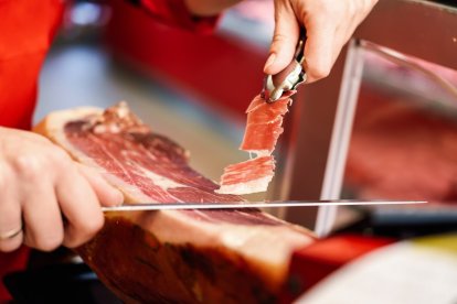 Así es el jamón ibérico con el que Mercadona arrasa este Black Friday 2021 León. Foto: freepik.