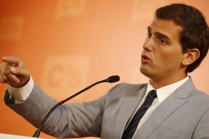 Albert Rivera, líder de Ciudadanos y candidato a la presidencia de España, en una reciente rueda de prensa.