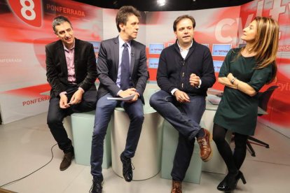 Juan Carlos Franco, Miguel Ángel Blanco, Tino Rodríguez y Marisa Vázquez, en el programa La Tertulia de esta semana. BARREDO