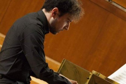 Francisco Javier Jiménez, canónigo organista de la Catedral. DL