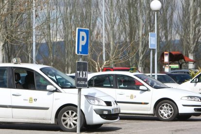 El trabajo en el sector del taxi bajó en el 2009 y cayó estrepitosamente en el 2010.