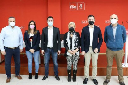 Eduardo Morán, Nuria Rubio, Tudanca, Carmen Morán, Cendón y Francisco Javier Álvarez. DL
