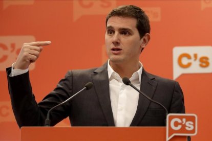 Albert Rivera ofrece una rueda de prensa en la sede de Ciudadanos de Madrid este lunes 9 de enero.