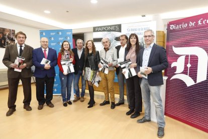 Javier García Prieto,  Jenaro Martínez, Marta Mejías, Joaquín S. Torné, Cristina Santos, Pepe Muñiz, Javier Tomé, Susana Vergara Pedreira y José María López Benito