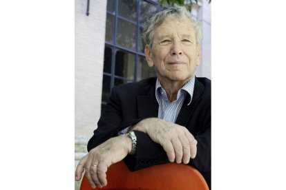 El escritor israelí Amos Oz publica con su hija ‘Los judíos y las palabras’