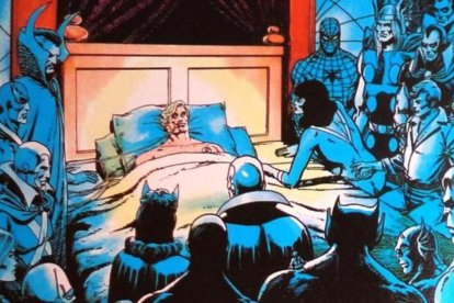 Mar-Vell (el Capitán Marvel) agoniza en la cama rodeado de superhéroes.