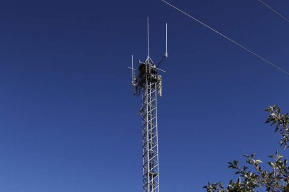 La Junta impulsará la instalación de antenas para recibir la televisión digital por satélite. JESÚS