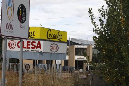 Imagen del exterior de la antigua fábrica de Clesa, en la avenida de Antibióticos, con las reformas emprendidas en el interior.