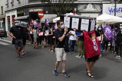 Marcha fúnebre por el empleo público. F. Otero Perandones.