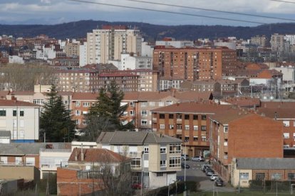 Bloques de viviendas en la ciudad de León. RAMIRO