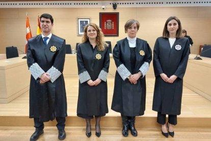 Ramón Méndez, Ana María Ríos, María del Mar Iglesias y Belén González. DL