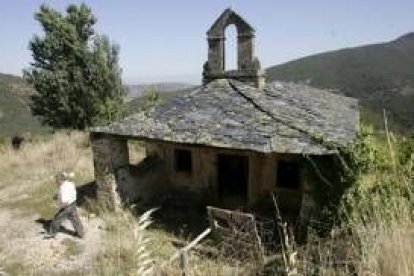 Imagen de la ermita de San Pablo, en Orellán, tomada ayer tarde