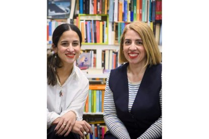 Las sevillanas Ana Jarén, ilustradora, y Carmen G. de la Cueva, escritora y editora