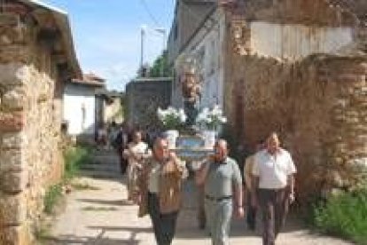 Los vecinos de Sorriba celebran la Virgen de la Vega cada 31 de mayo