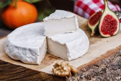 El camembert vegano se comercializa como especialidad vegetal ya que está hecha de leche de anacardos.