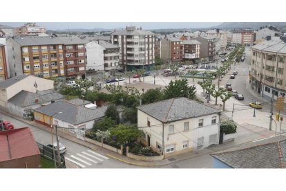 Vista de la plaza Santa Bárbara de Bembibre. L. DE LA MATA