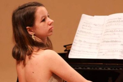 La joven pianista Taissa Poliakova Cunha.