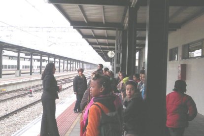 Visita de los alumnos del centro Gumersindo Azcárate.