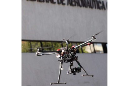 Los drones se plantean como alternativa de futuro en la ULE