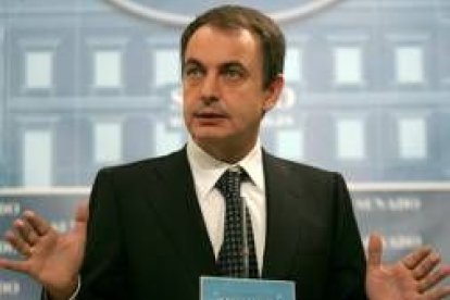 Rodríguez Zapatero, ayer durante la sesión de control en el Senado